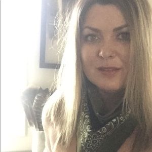 Meet your Posher, Beth